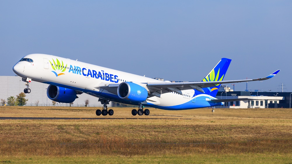 Air Caraibes | © Mike Fuchslocher | Dreamstime.com