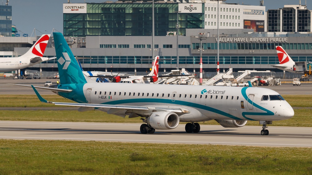 Air Dolomiti | © Rebius - Dreamstime.com