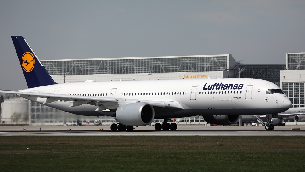 Lufthansa | © Colicaranica | Dreamstime.com