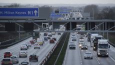 Dálniční poplatky Anglie 2023 → Cena, jak platit, placené úseky