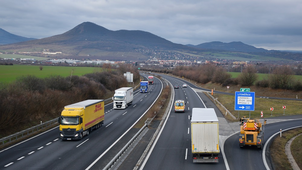 Dálniční známka ČR 2025 → Cena, kde koupit, placené úseky