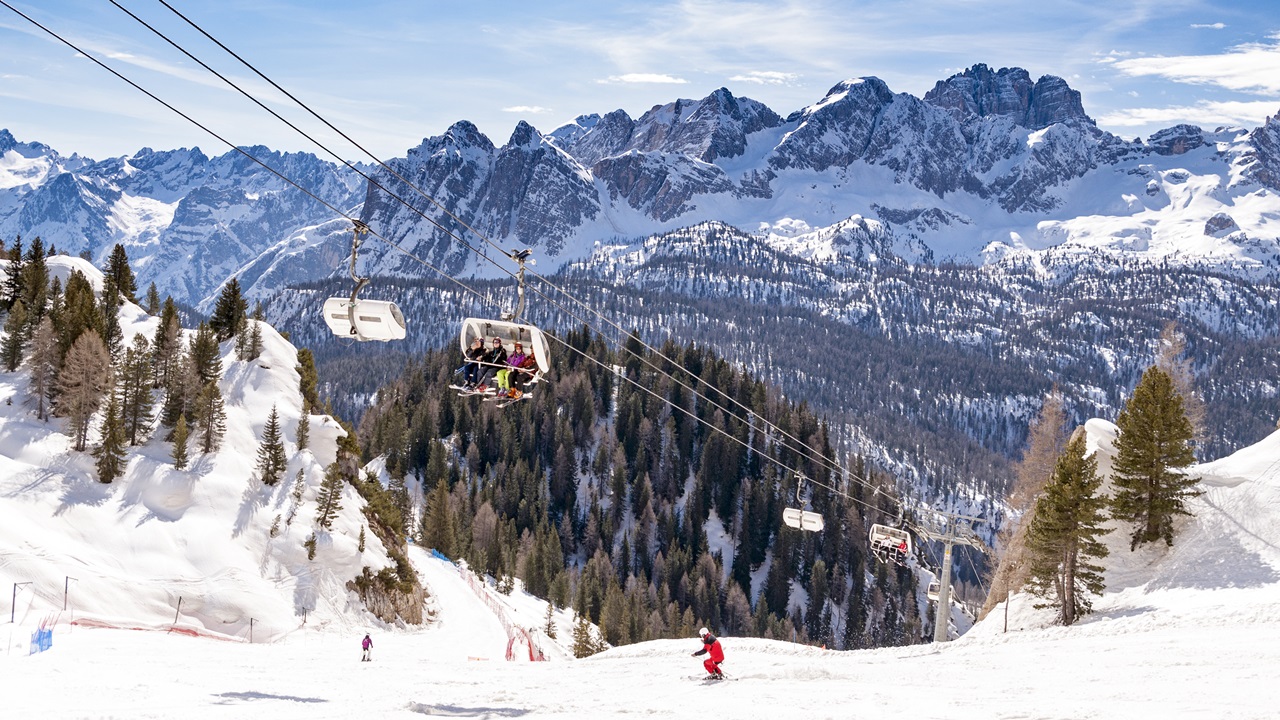 Dovolená Cortina d Ampezzo | © Flaviu Boerescu | Dreamstime.com