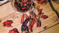 Jak naložit chilli papričky