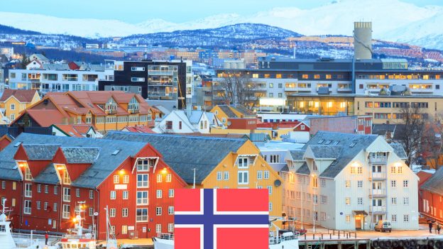 Tromso z Krakova od 2 916 Kč: Spousta volných termínů až do října 2021