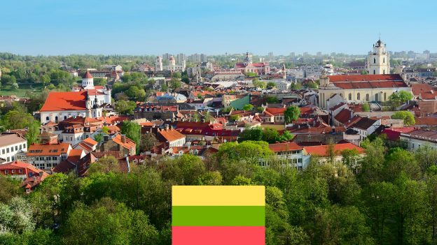 Vilnius z Vídně od 808 Kč: Levné letenky do srpna 2021