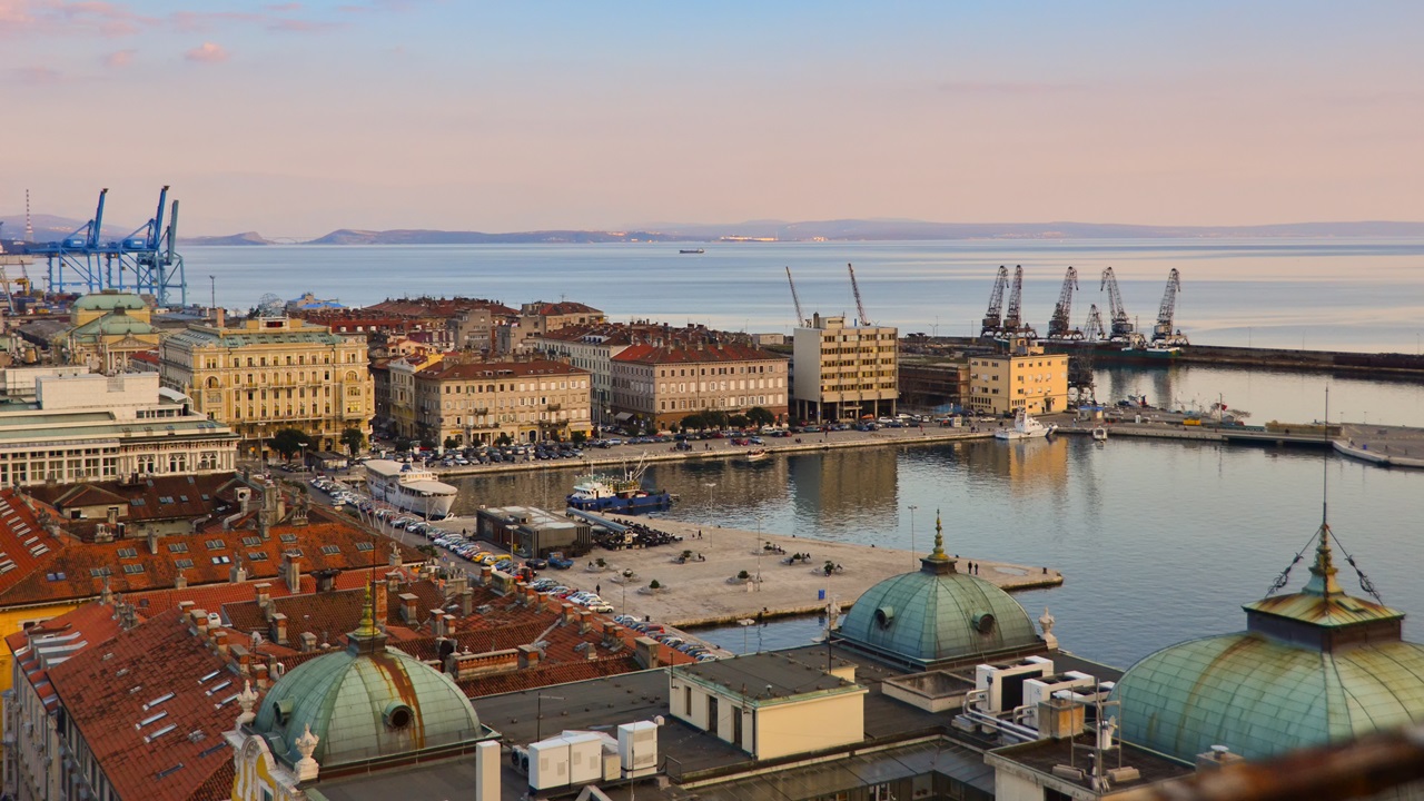 Letiště Rijeka (RJK) | © Vepar5 | Dreamstime.com