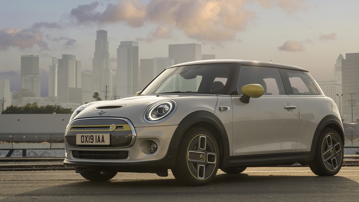 Nejlevnější elektromobil 2025 → 9 modelů do 1 000 000 Kč | © Mini