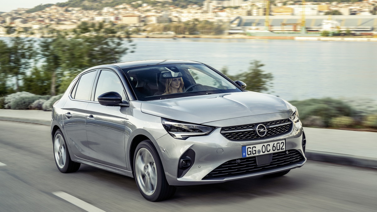 Nejlevnější elektromobil 2025 → 9 modelů do 1 000 000 Kč | © Opel