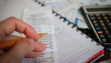 Oddlužení OSVČ 2025: Jak postupovat, podmínky a průběh insolvence
