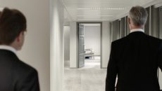 Podpora v nezaměstnanosti 2025: Podmínky, výpočet, OSVČ, po rodičovské, brigáda