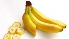 Proč je banán zahnutý