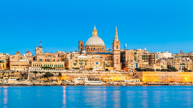 Bez lodi ani ránu - aby ne, Malta je ostrov