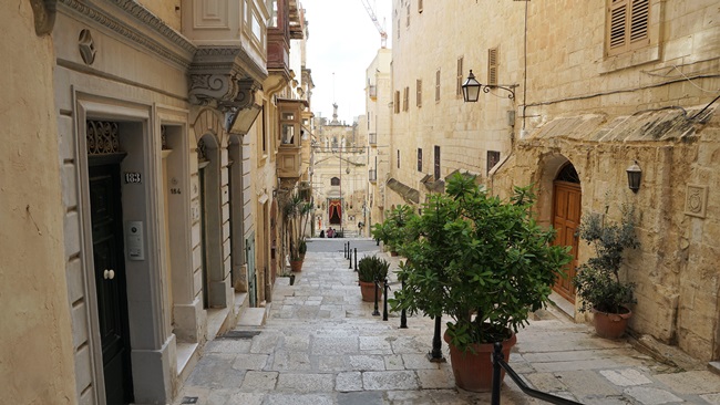 Sliema je plná restaurací a hotelů