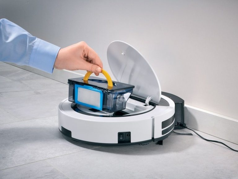 Robotický vysavač Silvercrest SSR 3000 A1 Lidl cena 2023 + recenze