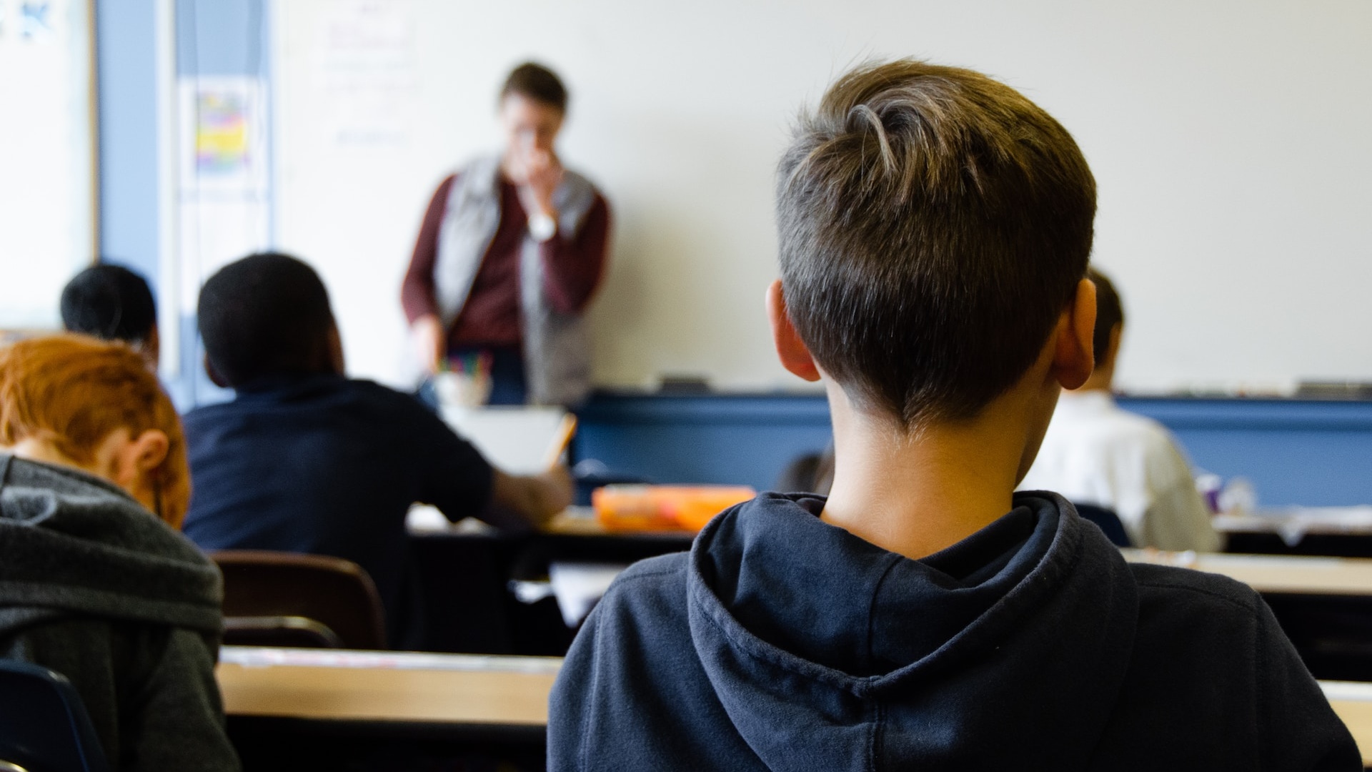 Slevy pro studenty 2025 → Regiojet, Alza, Flixbus, Tesco, McDonald’s…