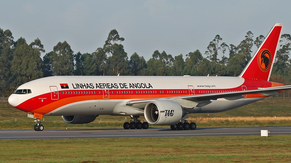 TAAG Angola Airlines | © photo360 | Dreamstime.com