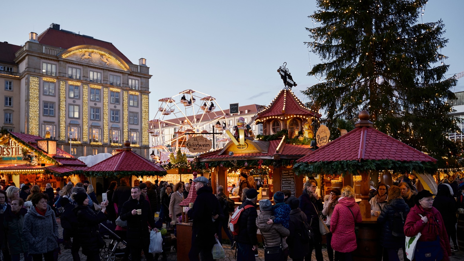 Vánoční trhy v Drážďanech 2022 → Vlakem, parkování, datum, ceny…